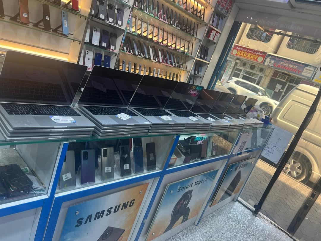 N Hoque Laptop Showroom Display